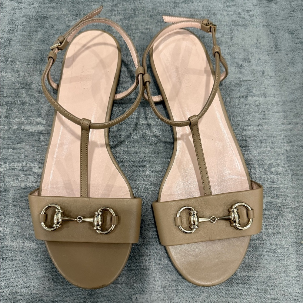 Gucci Horsebit Accent Tan Leather T-Strap Sandal